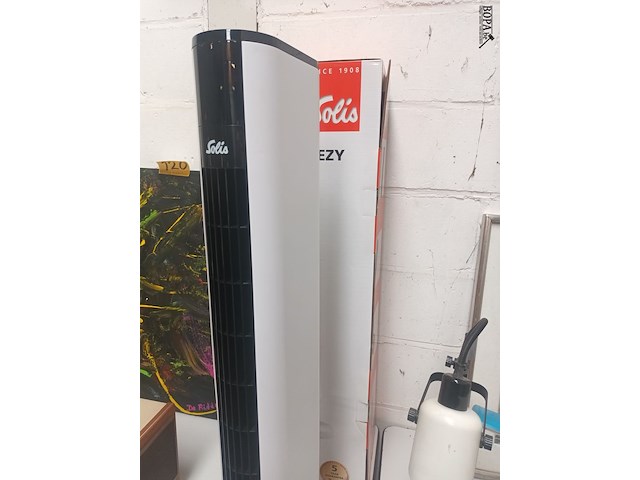 Lot 117 - kolomventilator solis - afbeelding 4 van  5