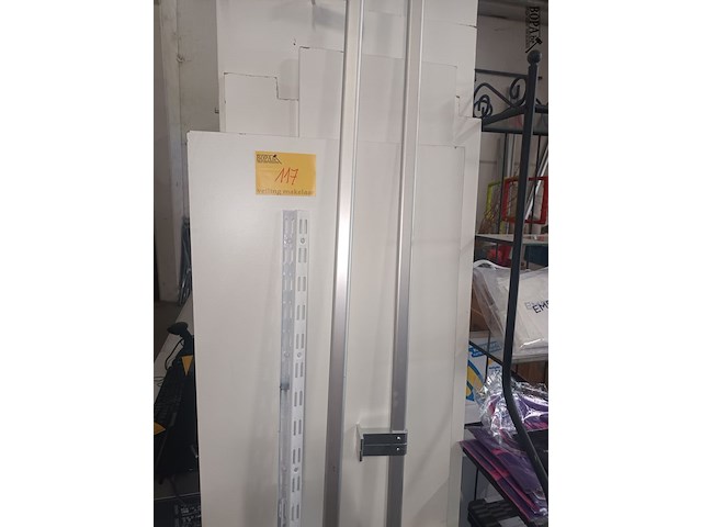 Lot 117 - legplanken en railsysteem - afbeelding 1 van  6
