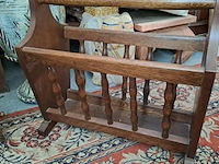 Lot 117 - lot houten krantenbak - afbeelding 2 van  4