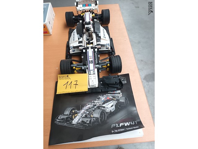 Lot 117 - mould king f1 racewagen - afbeelding 1 van  5