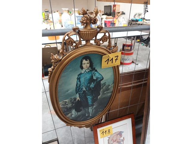 Lot 117 - ovalen vergulde kader - afbeelding 1 van  3