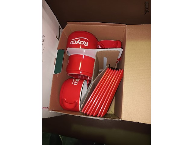 Lot 117 - soeptassen en theelichthouders - afbeelding 2 van  3