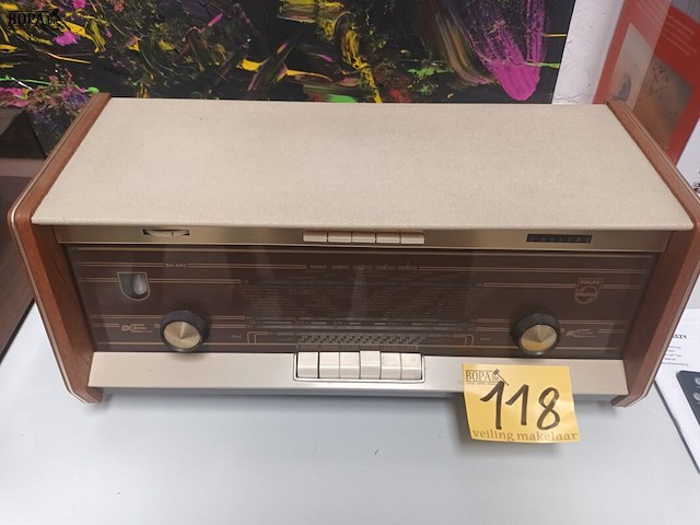 Lot 118 - antiek radio philips - afbeelding 1 van  4