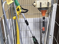 Lot 118 - inhoud rolcontainer ong 6 stuks - afbeelding 1 van  6