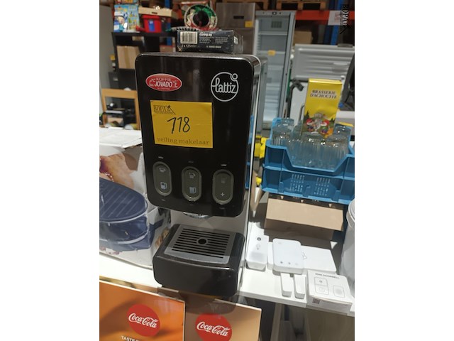 Lot 118 - koffieroommachine - afbeelding 1 van  5