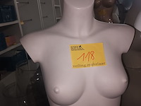 Lot 118 - paspop torso vrouw - afbeelding 2 van  2