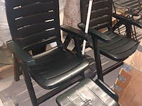 Lot 118 - pvc tuinset - afbeelding 1 van  4