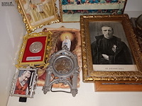 Lot 118 - religieuze kleine kaders. 13 stuks - afbeelding 3 van  7