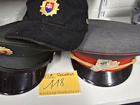 Lot 118 - slowakije 2 kepies + 1 pet - afbeelding 1 van  4