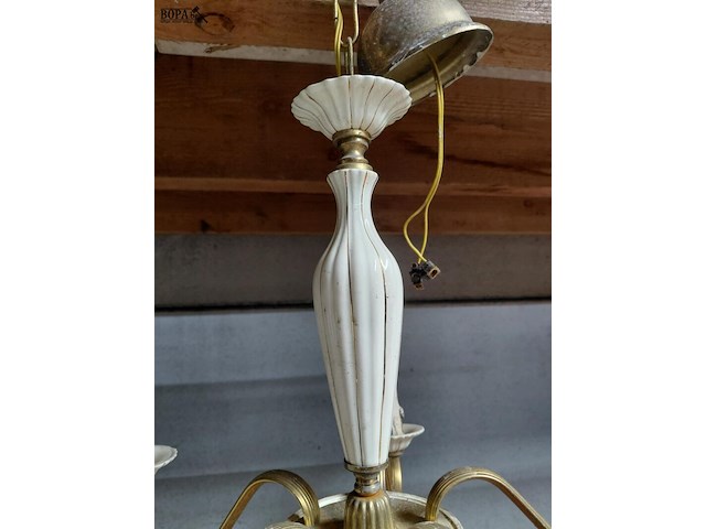 Lot 118 - vintage kroonluchter - witte opaline - kaarsfittingen - afbeelding 3 van  3