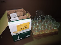 Lot 118 - wijnglazen bolletjes - afbeelding 1 van  3