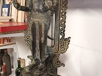 Lot 119 - bronzen beeld god vishnu - afbeelding 3 van  4