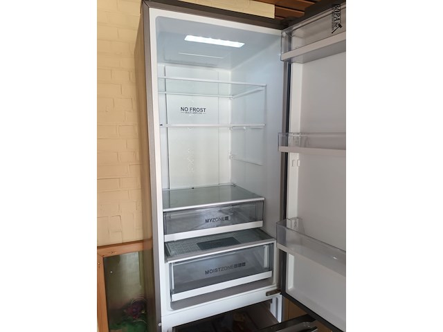 Lot 119 - koel/vriescombinatie haier - afbeelding 4 van  6