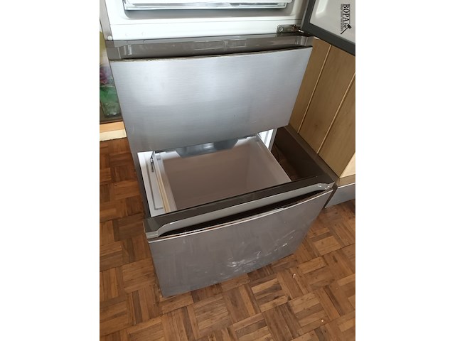 Lot 119 - koel/vriescombinatie haier - afbeelding 6 van  6