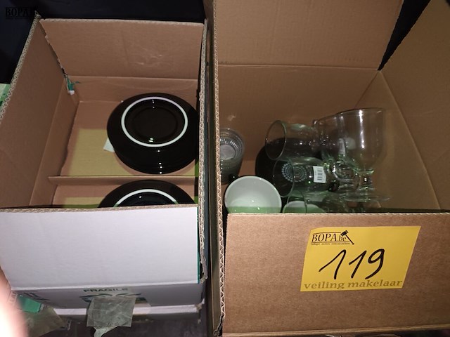 Lot 119 - koffietassen. 5 dozen - afbeelding 6 van  6