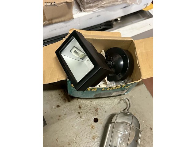 Lot 119 - lampen allerlei hallogeen 5 st - afbeelding 4 van  4