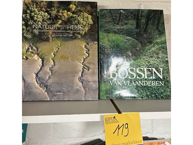 Lot 119 - natuurboeken - 2 stuks - afbeelding 1 van  3