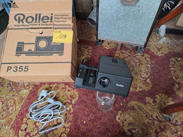 Lot 119 - rollei p355 automatische dia projector met autofocus - afbeelding 1 van  2
