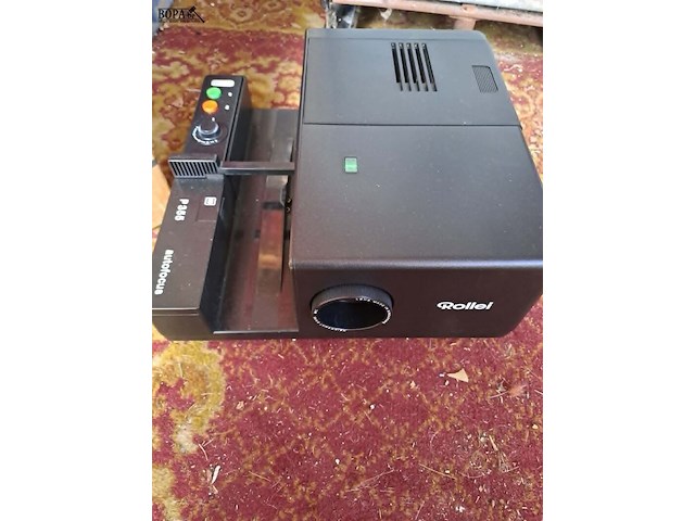 Lot 119 - rollei p355 automatische dia projector met autofocus - afbeelding 2 van  2