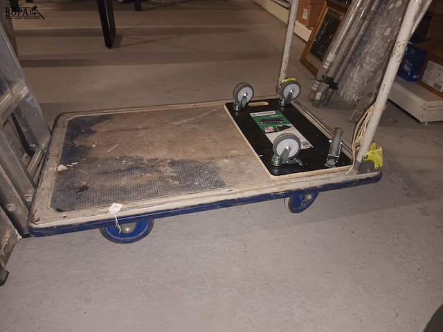 Lot 119 - verhuiskar en platte kar - afbeelding 3 van  3