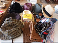 Lot 119 - vintage accessoires. 18 stuks - afbeelding 1 van  2