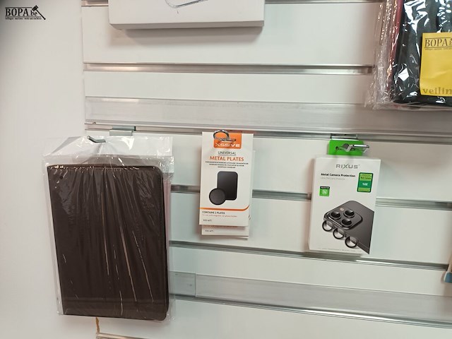 Lot 12 - accessoires voor gsm en tablet. 23 stuks - afbeelding 5 van  5
