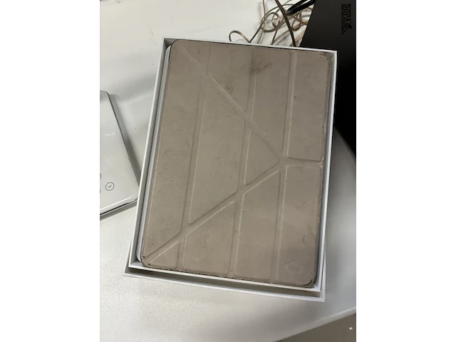 Lot 12 - apple ipad - 2 stuks - afbeelding 4 van  8