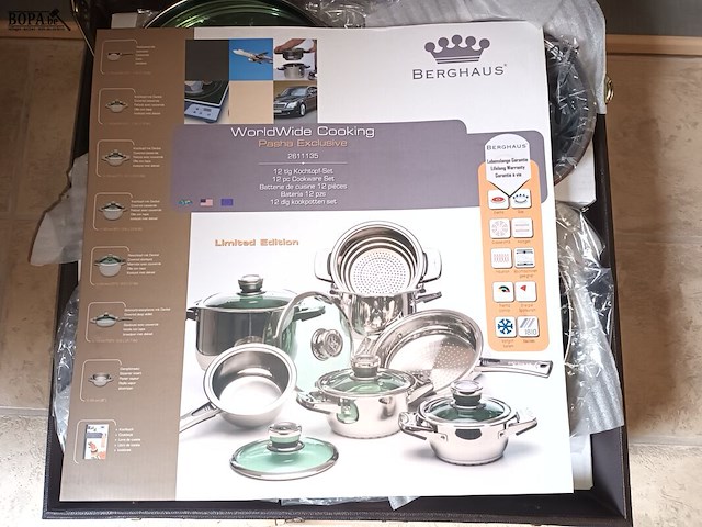 Lot 12 - berghaus kookpotten set in koffer - afbeelding 3 van  6