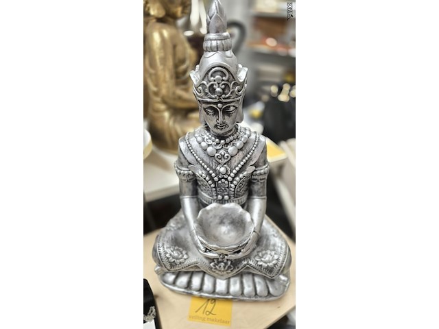 Lot 12 - boeddha zilverkleurig - afbeelding 1 van  3