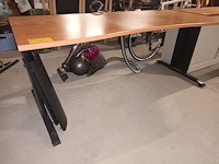 Lot 12 - bureau - afbeelding 2 van  3