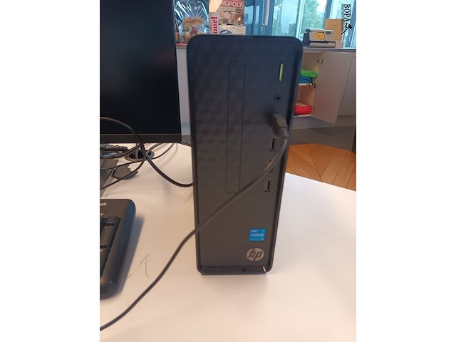 Lot 12 - computer configuratie - afbeelding 2 van  5