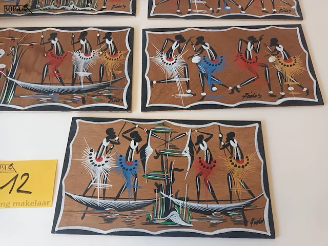 Lot 12 - congolese kunst op hout. 7 stuks - afbeelding 2 van  4