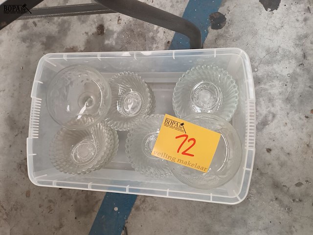 Lot 12 - crème en pudding potjes - afbeelding 1 van  3