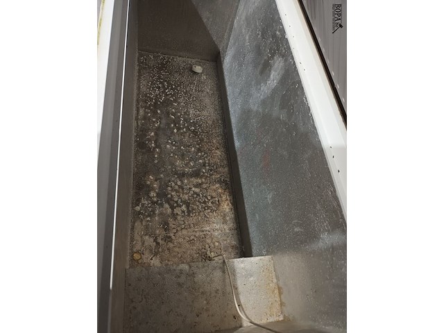 Lot 12 - diepvrieskoffer zanussi - afbeelding 3 van  4