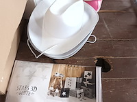 Lot 12 - diverse verkleed thema’s - afbeelding 2 van  7