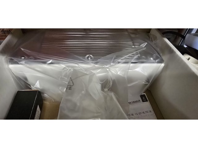 Lot 12 - energie zuinige schijnwerpers nieuw 2 stuks - afbeelding 3 van  4