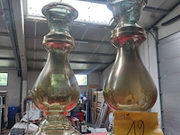 Lot 12 - glazen vazen, 2 stuks