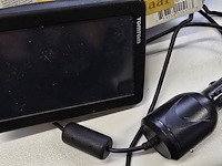 Lot 12 - gps gamin + tomtom + auto lader - afbeelding 4 van  4