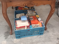 Lot 12 - houten eetkamertafel - afbeelding 2 van  3