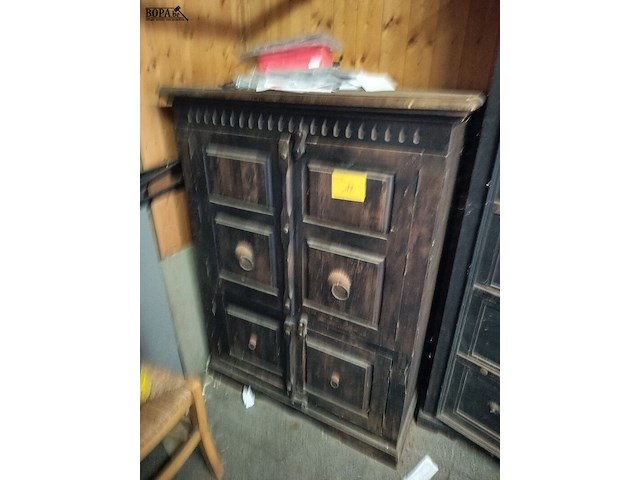 Lot 12 - houten kast - afbeelding 1 van  1