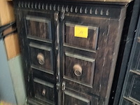 Lot 12 - houten kast - afbeelding 1 van  1