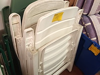Lot 12 - inklapbare pvc tuinstoel. 3 stuks