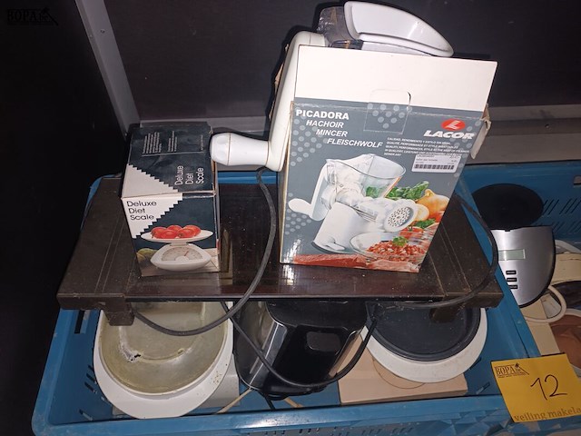 Lot 12 - keukengerei en keukentoestellen. 10 stuks - afbeelding 2 van  4