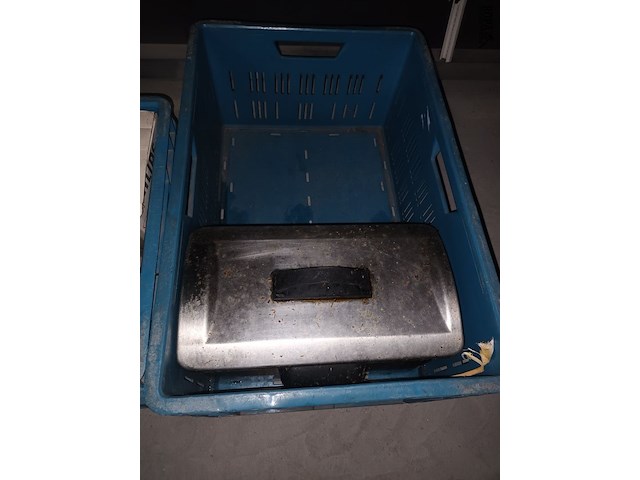 Lot 12 - keukengerei en keukentoestellen. 10 stuks - afbeelding 4 van  4