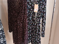 Lot 12 - kleedjes en bloes maat 34. 5 stuks - afbeelding 4 van  4
