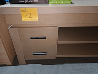 Lot 12 - lage kast - afbeelding 2 van  3