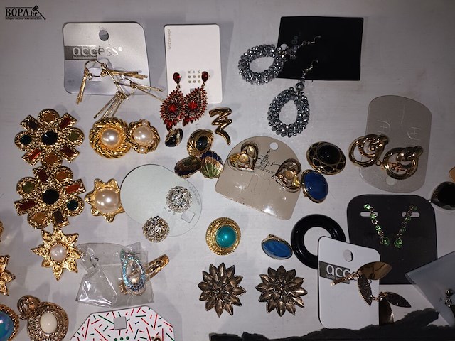 Lot 12 - lot oorbellen - afbeelding 3 van  6