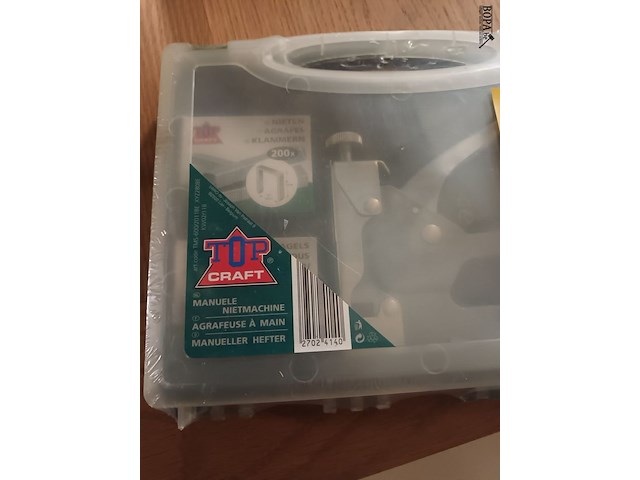 Lot 12 - manuele nietmachine - afbeelding 2 van  3