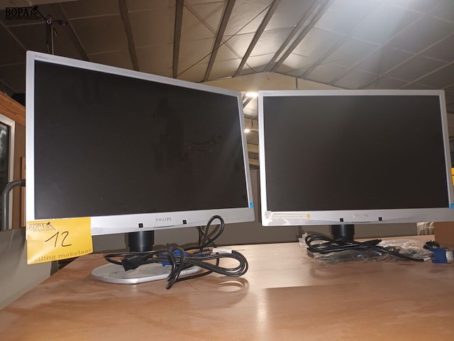 Lot 12 - philips computerscherm. 2 stuks - afbeelding 3 van  4