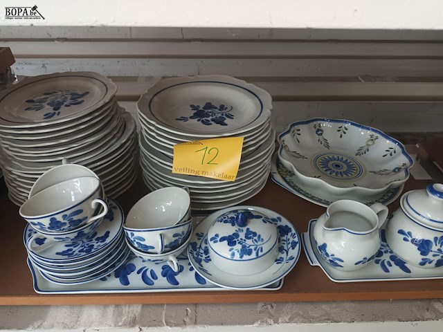 Lot 12 - portugees servies - afbeelding 1 van  6